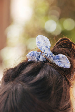 TAR Blue Floral Scrunchie Set