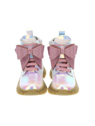 Holographic Hightops with Bows